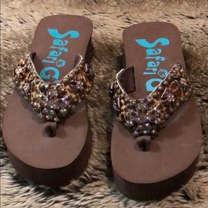 Safari Girl flip flop / sandal NWOT